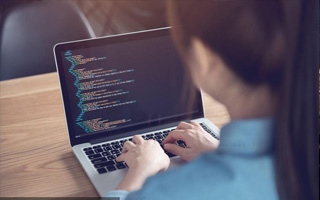 哈尔滨 api php源码,下载的php源码怎么运行呢？